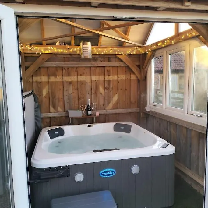 The Granary Thirsk Luxury Holiday Cottage Barn 0*,